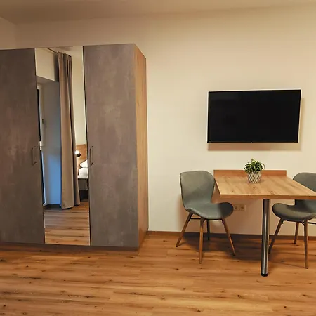 شقة Pani's Gaestezimmer Kleinraming